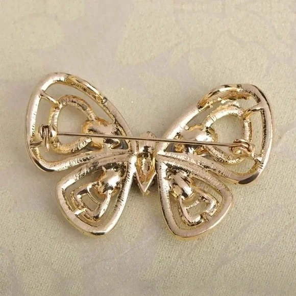 VQ Rhinestones Butterfly Brooch - Picture 2 of 7